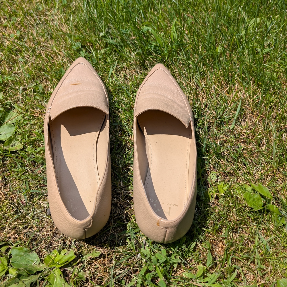 Marc Fisher Nudes Flats Versatile Laofer